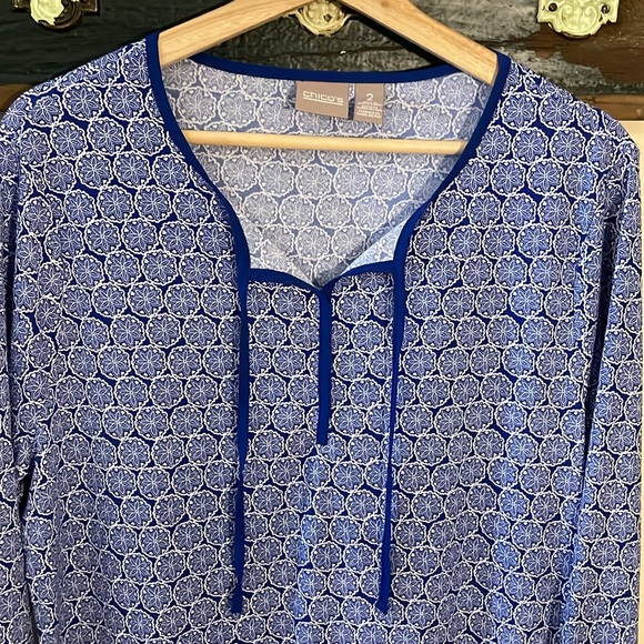 Chico’s Blue Blouse Top Size 2 Large - Picture 12 of 16